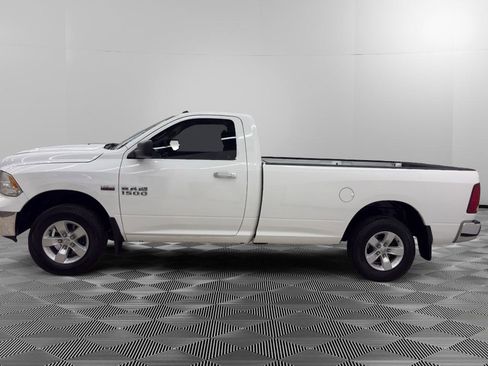 Used 2018 RAM 1500 Classic SLT image 4