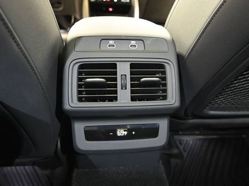 Used 2025 Audi Q5 Premium Plus w/ Premium Plus AWD/4WD image 30