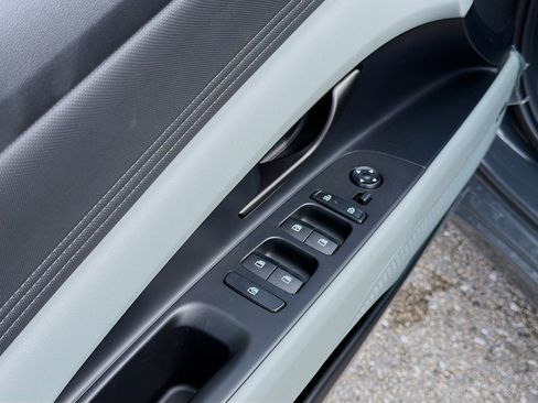 New 2026 Hyundai Elantra Limited image 21