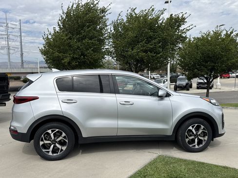 Used 2020 Kia Sportage LX FWD image 6
