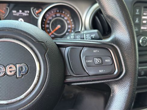 Used 2020 Jeep Wrangler Unlimited Sport AWD/4WD image 21