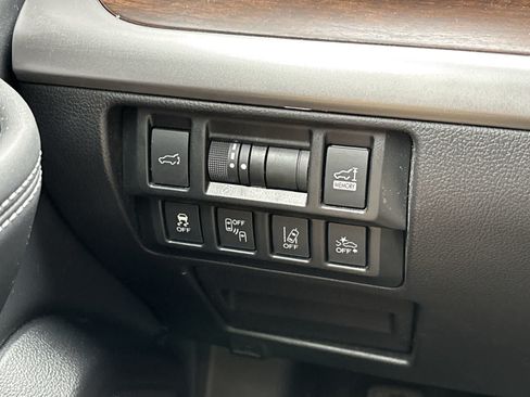 Used 2018 Subaru Outback 2.5i Limited AWD/4WD image 7