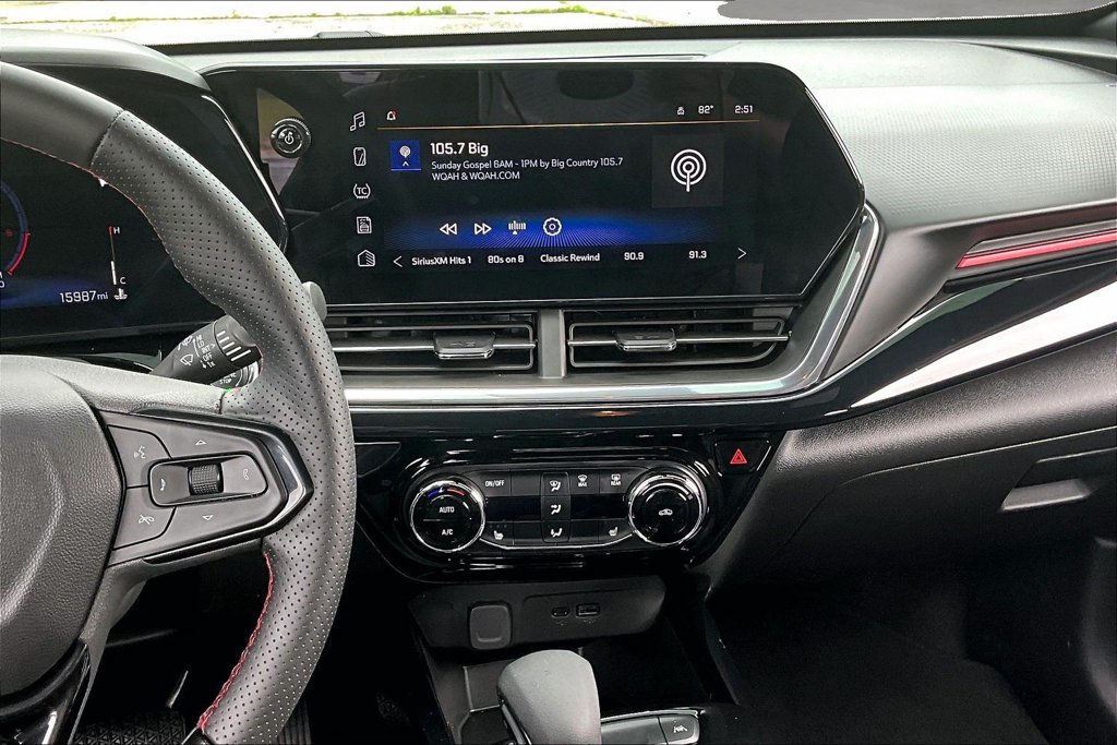 Used 2025 Chevrolet Trax RS w/ Driver Confidence Package FWD image 9