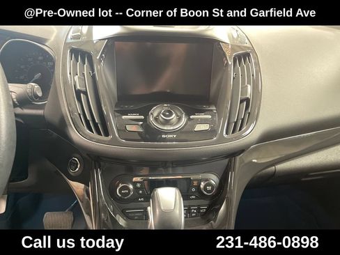 Used 2014 Ford Escape Titanium w/ Equipment Group 401A AWD/4WD image 17