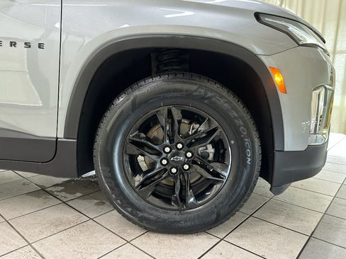 Certified 2023 Chevrolet Traverse LS w/ Midnight/Sport Edition FWD image 13