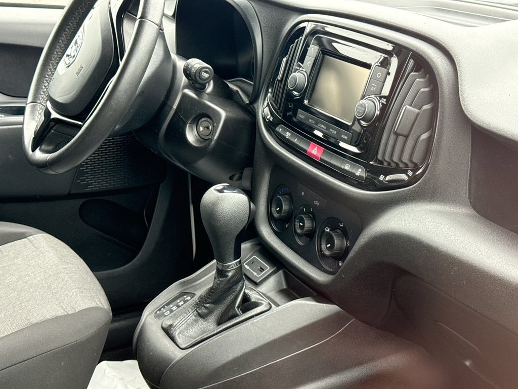 Used 2019 RAM ProMaster City Tradesman SLT FWD image 14