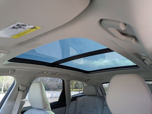 New 2026 Volvo XC60 B5 Ultra w/ Protection Package Premier AWD/4WD image 25