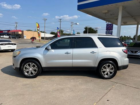 Used 2016 GMC Acadia SLT FWD image 4