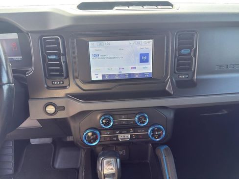 Used 2022 Ford Bronco Black Diamond AWD/4WD image 13