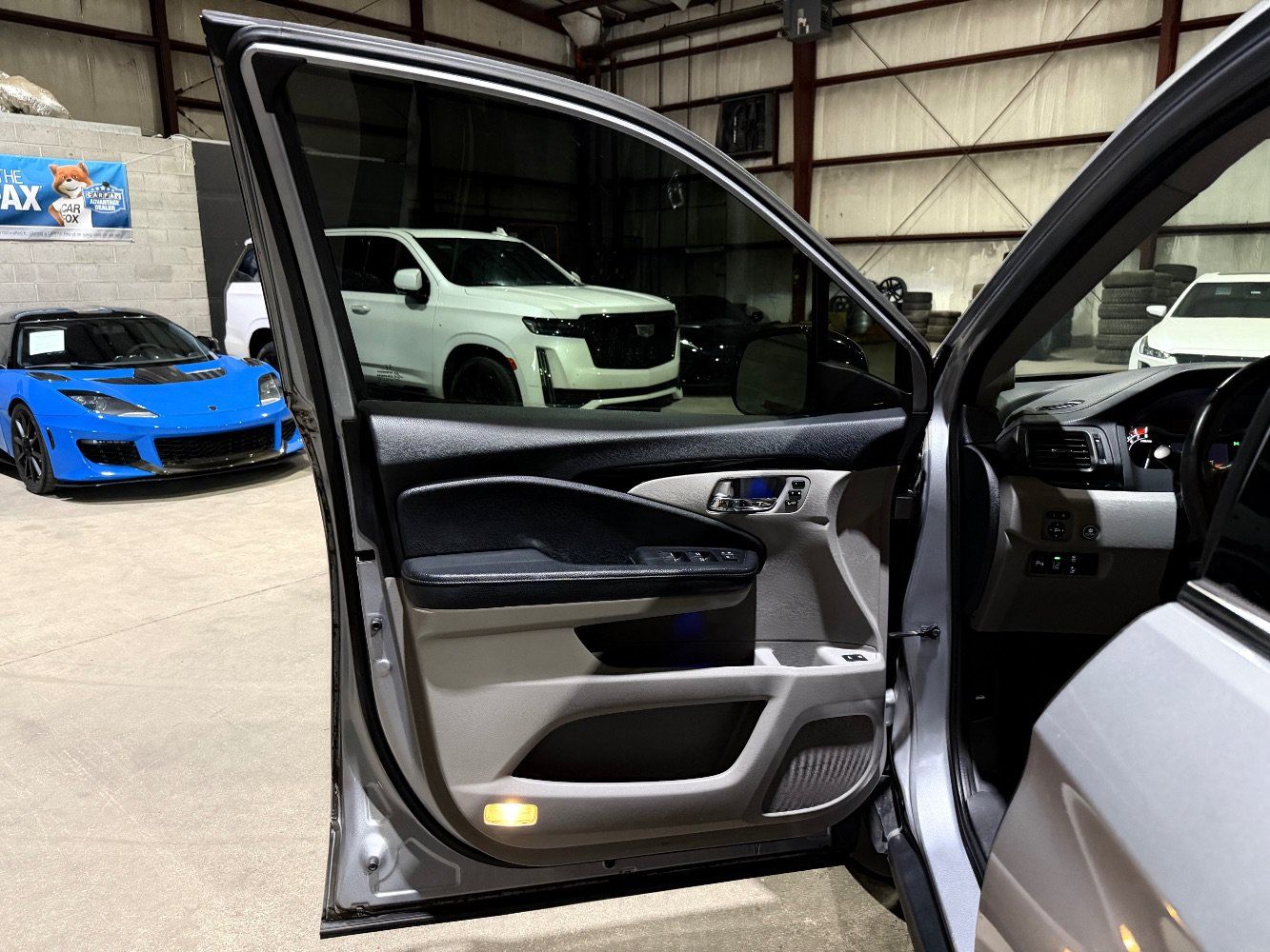 Used 2018 Honda Pilot Elite image 11