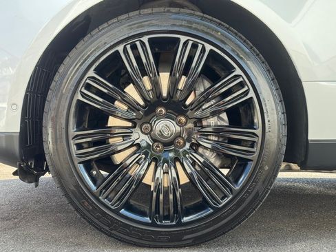 Used 2019 Land Rover Range Rover HSE AWD/4WD image 19