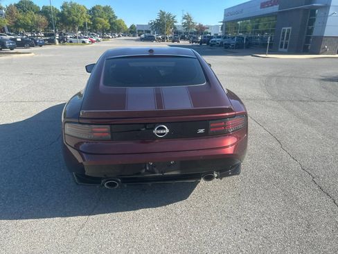 Used 2023 Nissan Z w/ Floor Mat Package (L93) RWD image 6