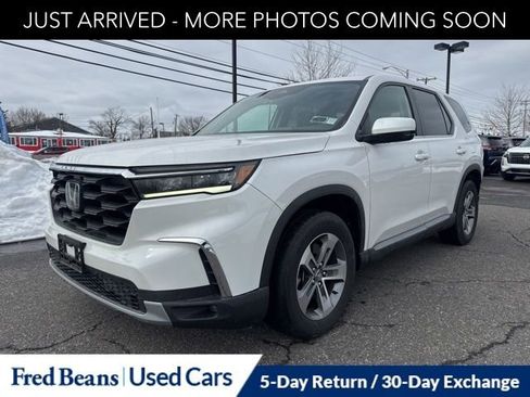 Used 2023 Honda Pilot EX-L image 3