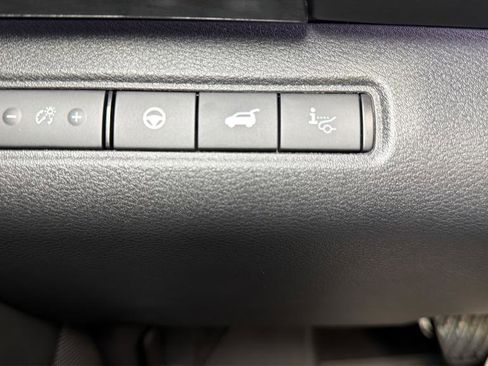 New 2026 Nissan Pathfinder Platinum AWD/4WD image 24