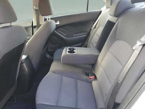 Certified 2018 Kia Forte LX w/ LX Popular Package image 10