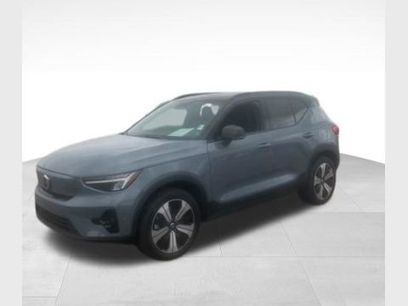 Used 2023 Volvo XC40 Recharge Plus