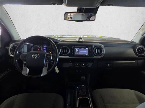 Used 2019 Toyota Tacoma SR5 RWD image 15