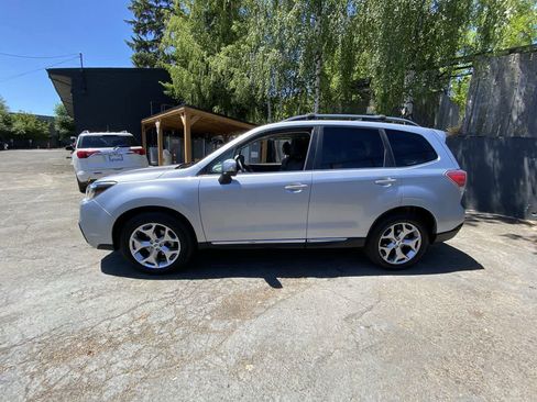 Used 2017 Subaru Forester 2.5i Touring w/ Popular Package #2 AWD/4WD image 3
