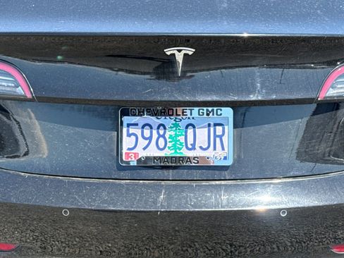 Used 2019 Tesla Model 3 Standard Range Plus RWD image 45