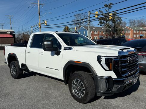 Used 2024 GMC Sierra 2500 SLE w/ SLE Value Package; image 40