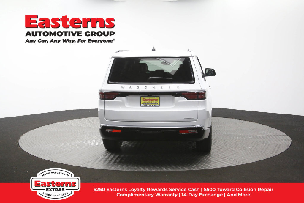 Used 2024 Jeep Wagoneer Series II AWD/4WD image 41