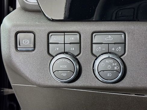 New 2026 GMC Sierra 1500 Elevation image 10