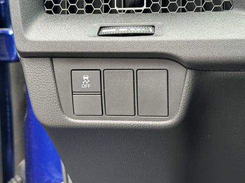 Used 2025 Honda HR-V LX image 18