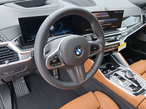 New 2026 BMW X6 xDrive40i w/ Executive Package image 4