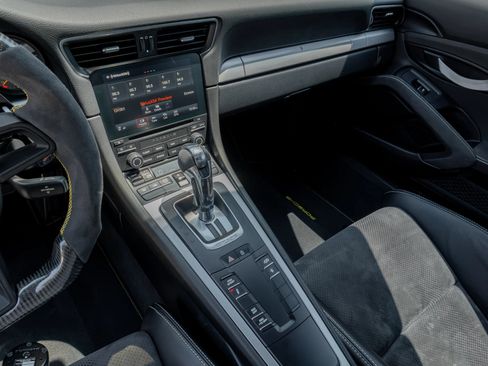 Used 2019 Porsche 911 GT3 RS RWD image 58