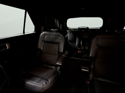 Used 2023 Ford Explorer ST-Line w/ Class IV Trailer Tow Package image 26