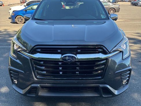 Used 2023 Subaru Ascent Limited w/ Technology Package AWD/4WD image 8