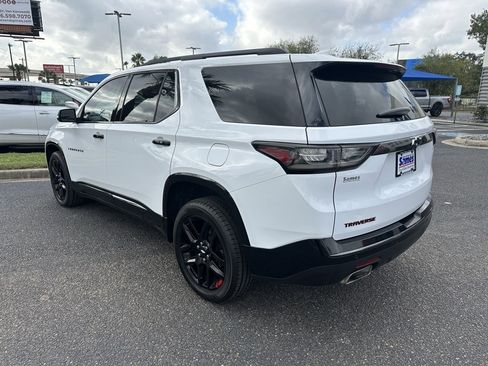 Used 2021 Chevrolet Traverse Premier w/ Redline Edition image 4