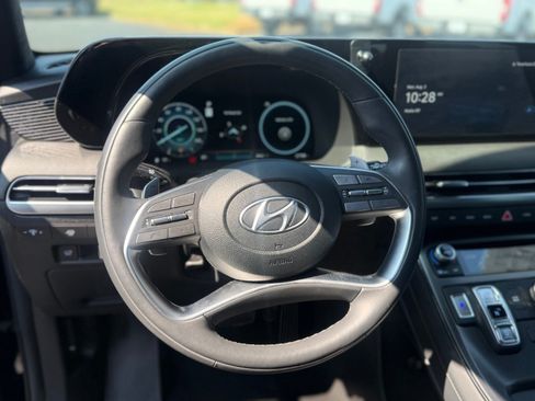 Used 2025 Hyundai Palisade Calligraphy AWD/4WD image 9