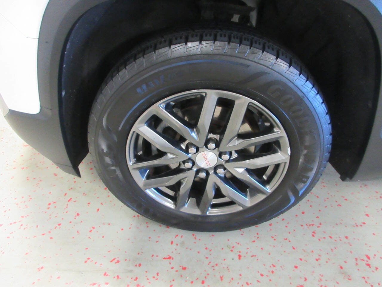 Used 2019 GMC Acadia SLT AWD/4WD image 29