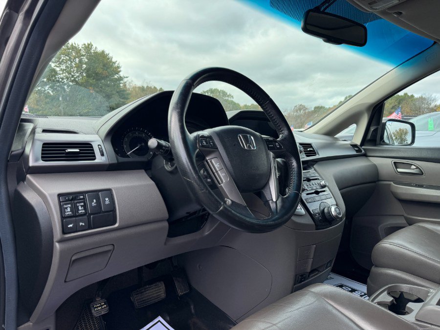 Used 2013 Honda Odyssey Touring Elite image 14