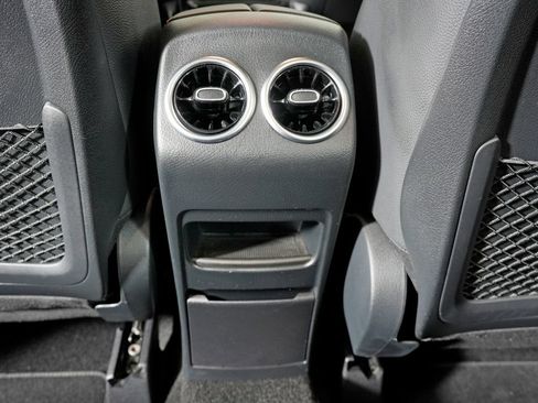 Certified 2023 Mercedes-Benz GLA 250 4MATIC image 32