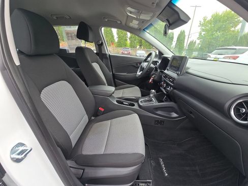 Used 2023 Hyundai Kona SE AWD/4WD image 11