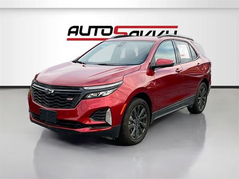 Used 2024 Chevrolet Equinox RS w/ RS Leather Package image 3