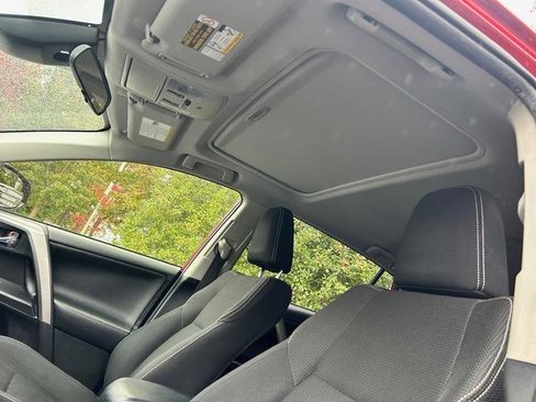 Used 2017 Toyota RAV4 XLE w/ All Weather Liner Package AWD/4WD image 27