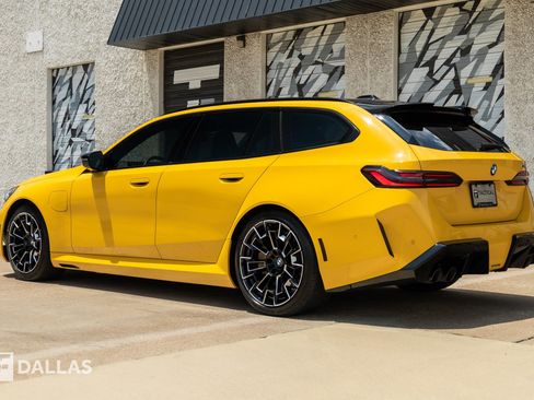 Used 2025 BMW M5 Touring AWD/4WD image 10