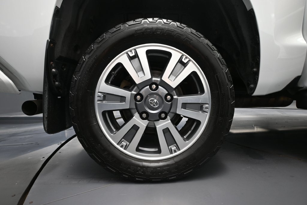 Used 2021 Toyota Tundra 1794 Edition AWD/4WD image 10