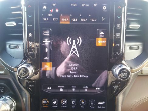 Used 2020 RAM 1500 Limited image 19