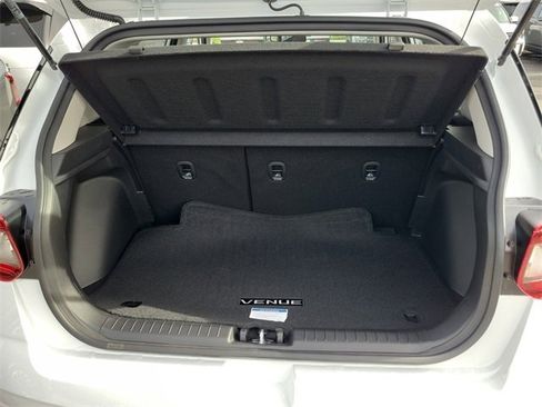 New 2026 Hyundai Venue SEL image 23