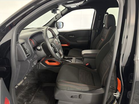 Used 2023 Nissan Frontier PRO-4X w/ Pro Convenience Package AWD/4WD image 6