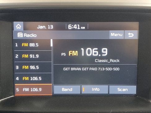 Used 2020 Kia Sorento EX image 25