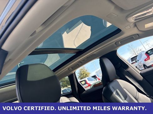 Certified 2025 Volvo XC60 B5 Core image 13