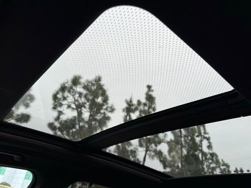 New 2026 BMW X5 xDrive50e w/ Executive Package image 21