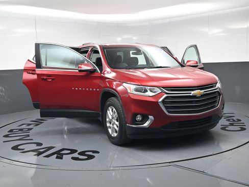 Used 2018 Chevrolet Traverse LT image 22