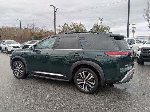 Certified 2023 Nissan Pathfinder Platinum image 6