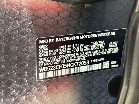 Used 2022 BMW iX xDrive50 w/ Sport Package AWD/4WD image 28